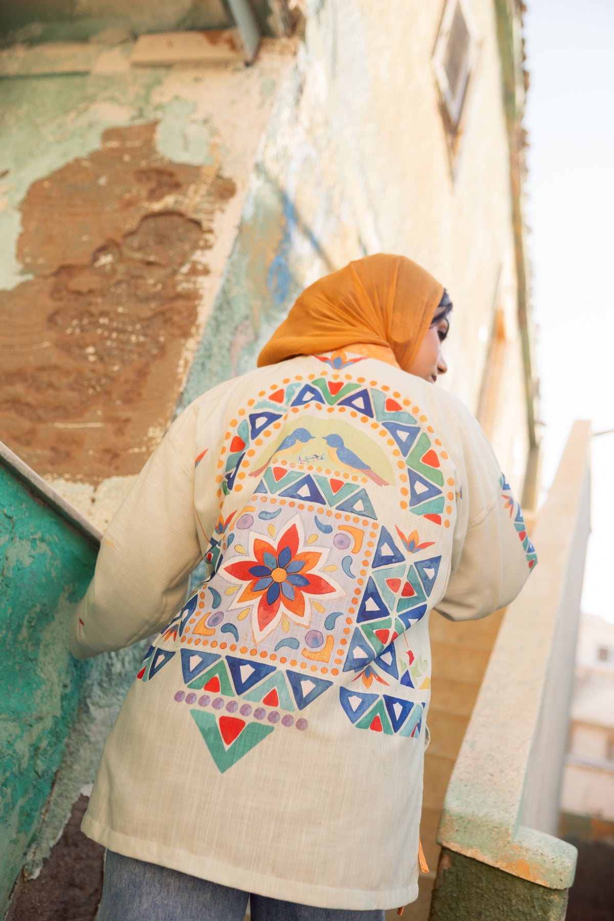 Agaby Blouse - بلوزة عجبي