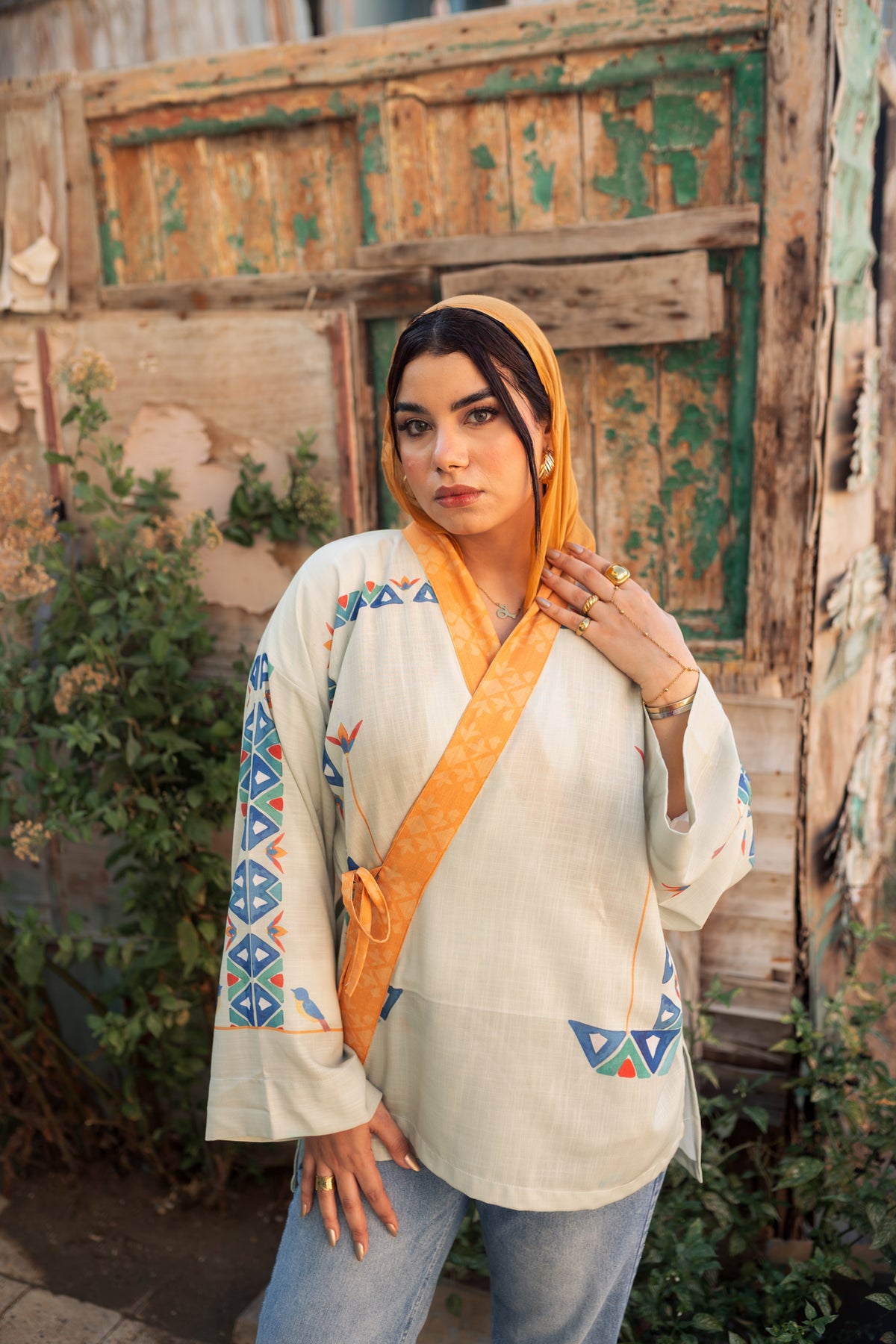 Agaby Blouse - بلوزة عجبي