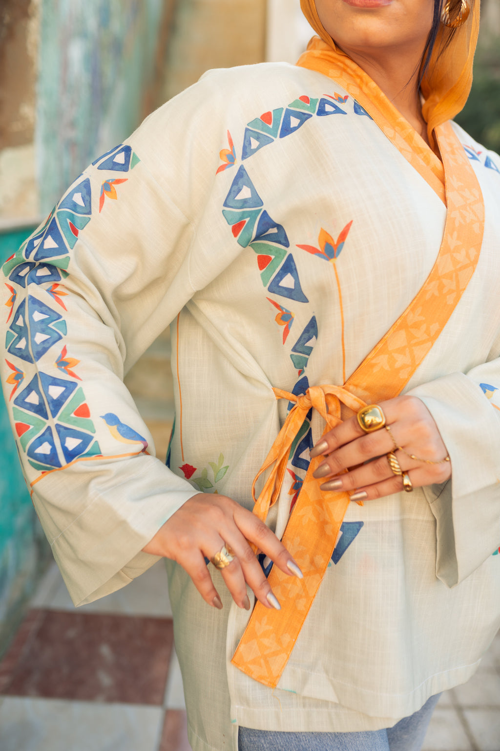 Agaby Blouse - بلوزة عجبي